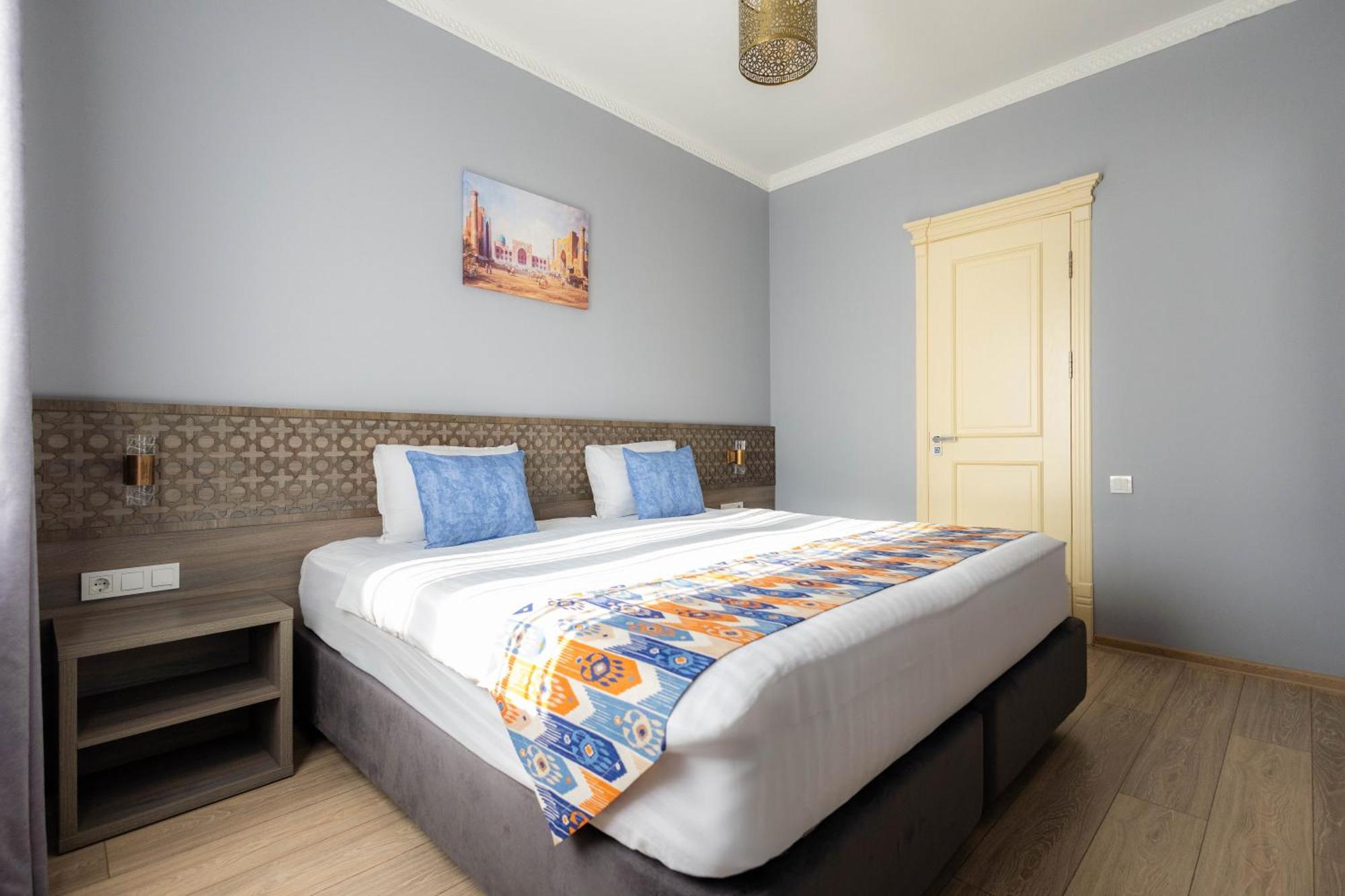 Khan Hotel Samarcande Chambre photo