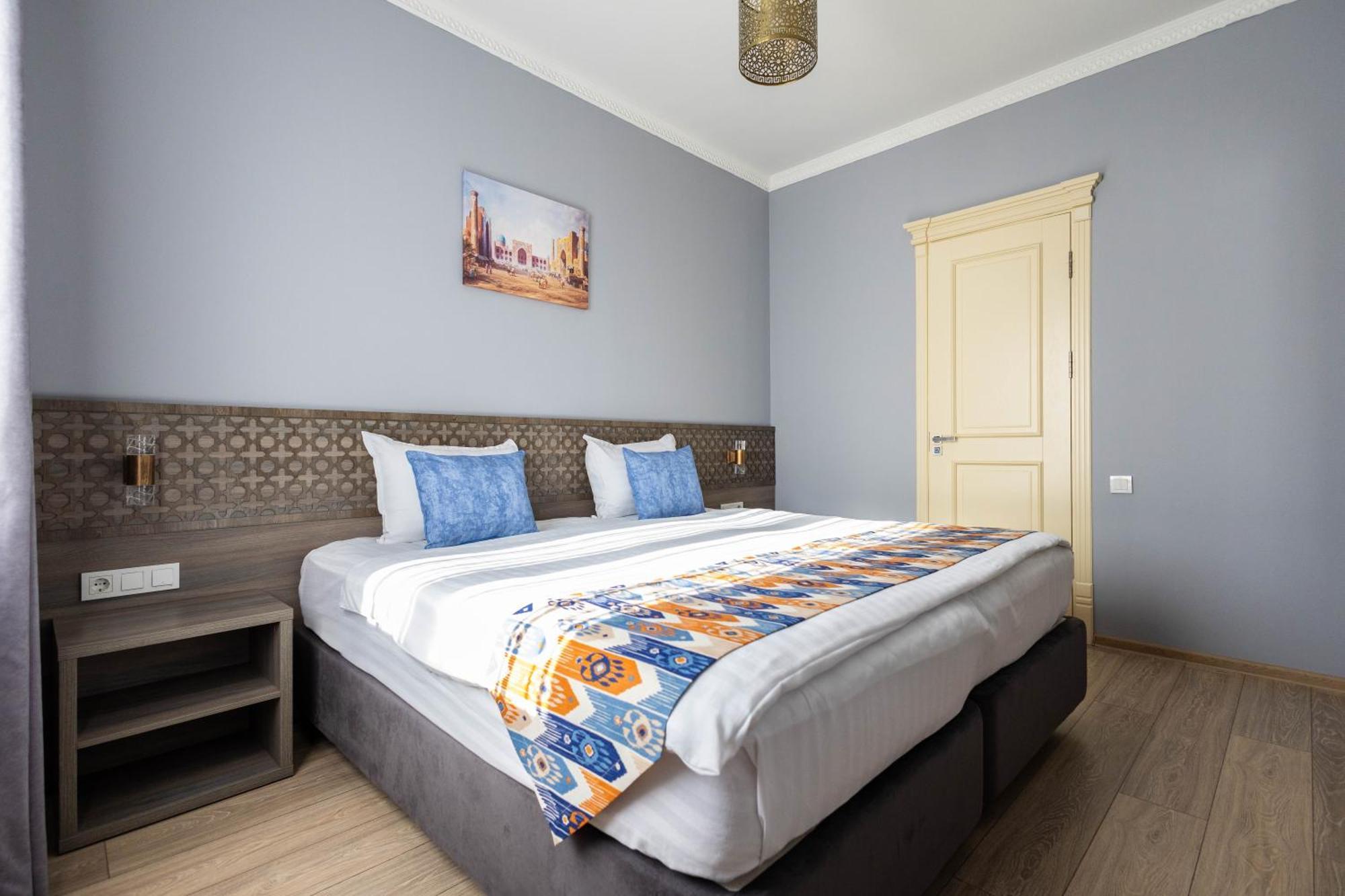 Khan Hotel Samarcande Chambre photo